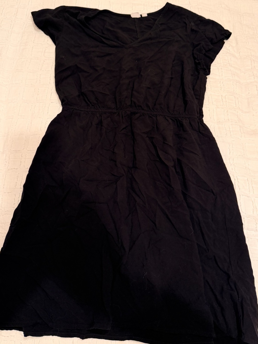 GAP Black Sleeveless Top with Rounded Neckline